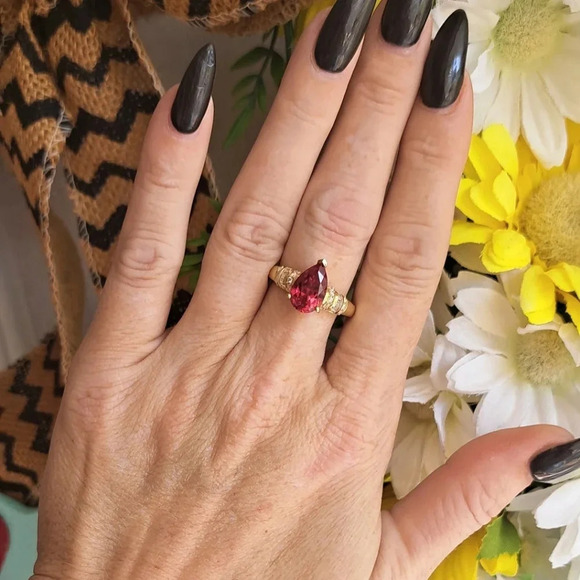 Padparadscha Sapphire & Genuine Moissanite Ring. - Picture 3 of 7